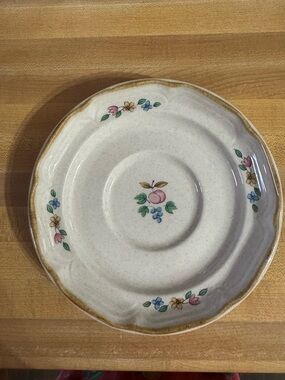 International Heartland Sauce Plates